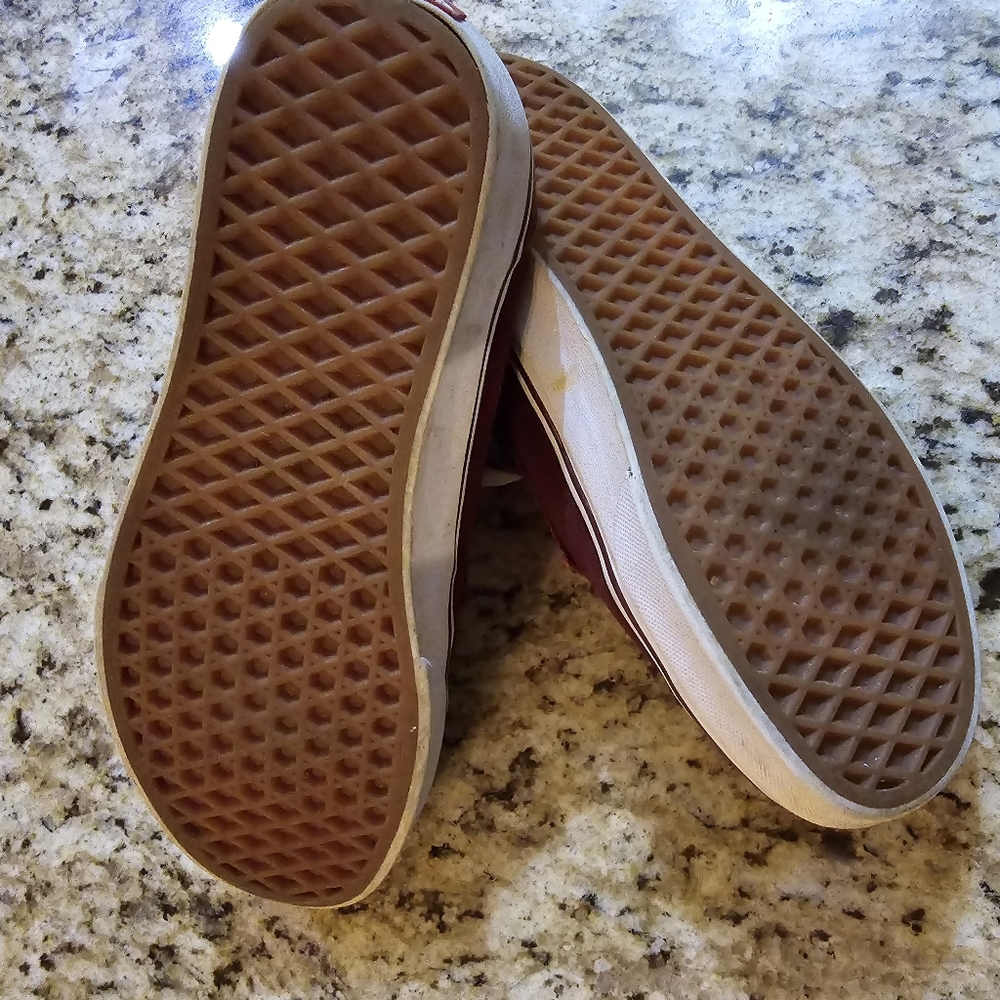 Vans - Picture 4 of 6